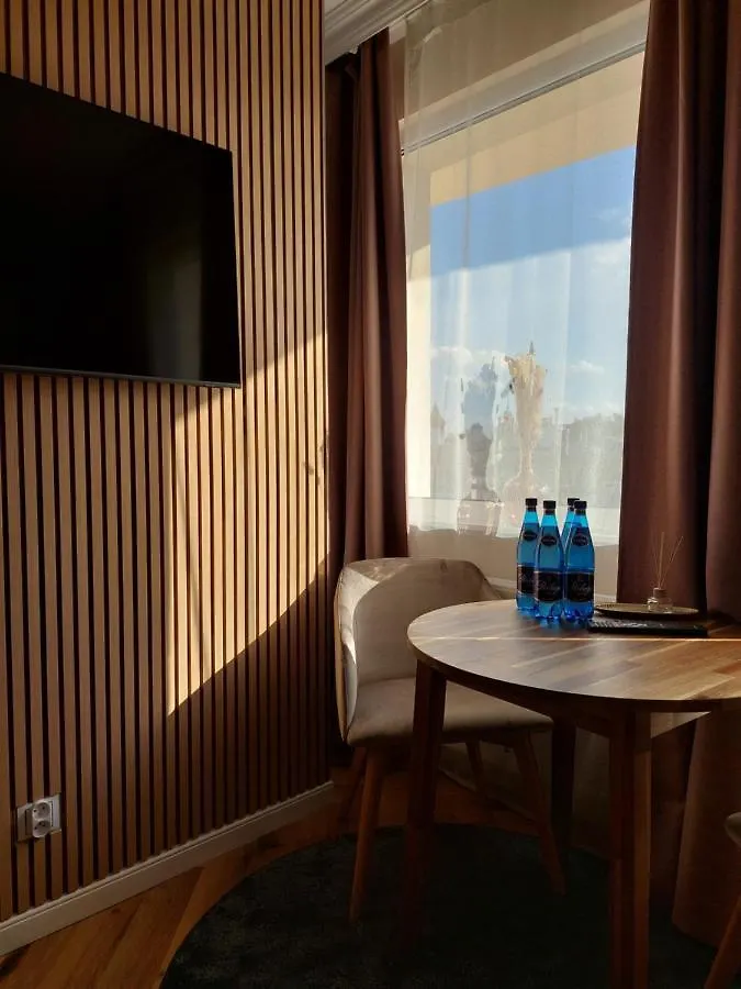 Apartment Pink Flower By Oneapartments Zoppot